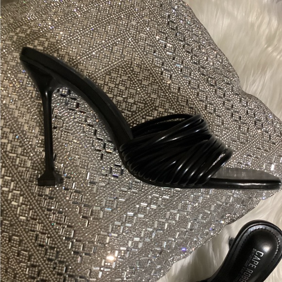 Cape Robbin black heels - Picture 6 of 10